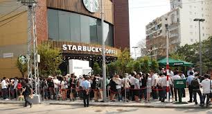 Starbucks tại Sài Gòn ngày khai trương