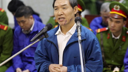 Dương Chí Dũng nguyên là Chủ tịch HĐQT Vinalines,sau đó giữ chức Cục trưởng Cục Hàng hải Việt Nam- Bộ GTVT