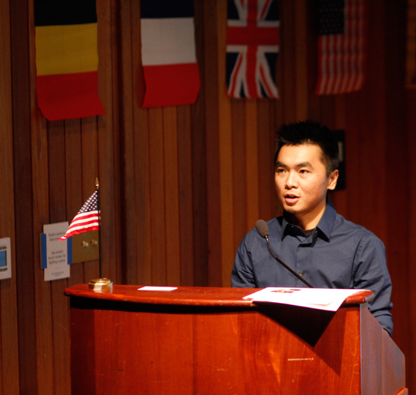 Huy Phạm phát biểu tại tuần lễ Giáo dục Quốc tế 2013