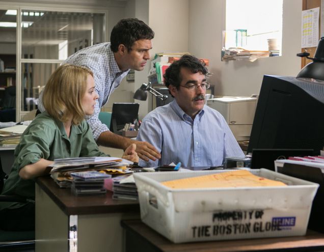 (Left to right)Ê Rachel McAdams as Sacha Pfeiffer, Mark Ruffalo as Michael Rezendes and Brian dÕArcy James as Matt Carroll in the motion picture 'SPOTLIGHT.' credit:Ê Kerry Hayes, Open Road Films