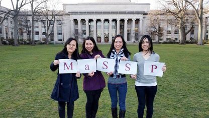 4 nữ sinh Việt đang học tại các trường về tự nhiên, khoa học hàng đầu tại Mỹ sáng lập nên trại hè Toán – Khoa học MaSSP phi lợi nhuận cho học sinh cấp 3 ở quê hương.