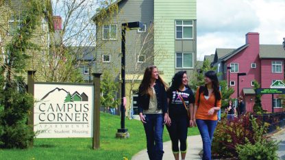 student-campus-corner-green-river-community-college