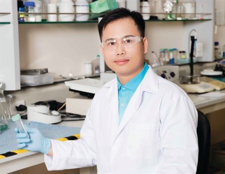 Tiến sĩ Phan Minh Liêm thắp sáng hy vọng cho bệnh nhân ung thư