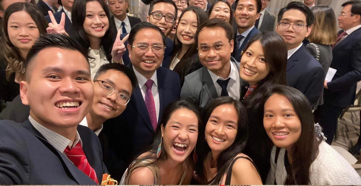 [UPDATE] Ảnh: Thủ tướng Phạm Minh Chính gặp gỡ đại diện Hội TNSV VN bang California tại San Francisco và 50 đại diện trí thức Việt kiều, thanh niên, sinh viên Việt Nam tại New York